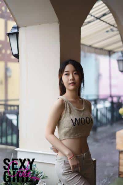น้อง ซือ